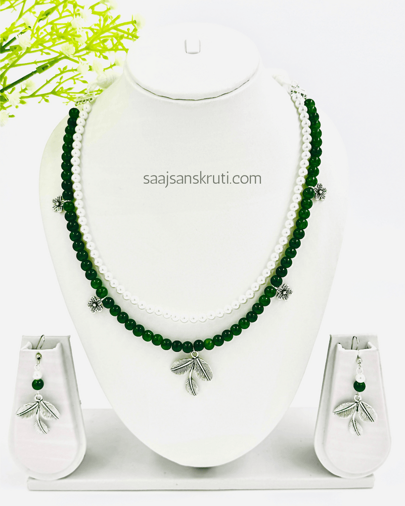Green and Pearl Two-Layer Necklace
