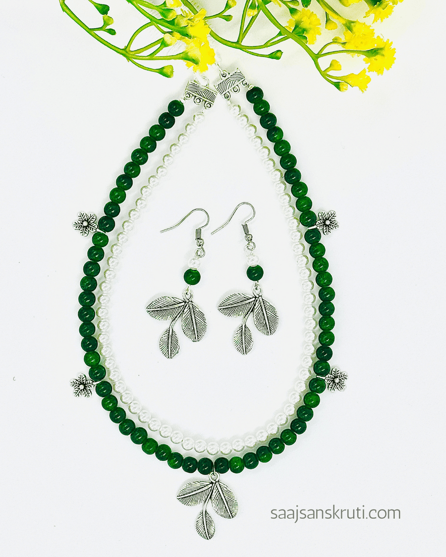 Green and Pearl Two-Layer Necklace