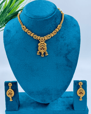 Pink And Greeen Matt Chokar Necklace