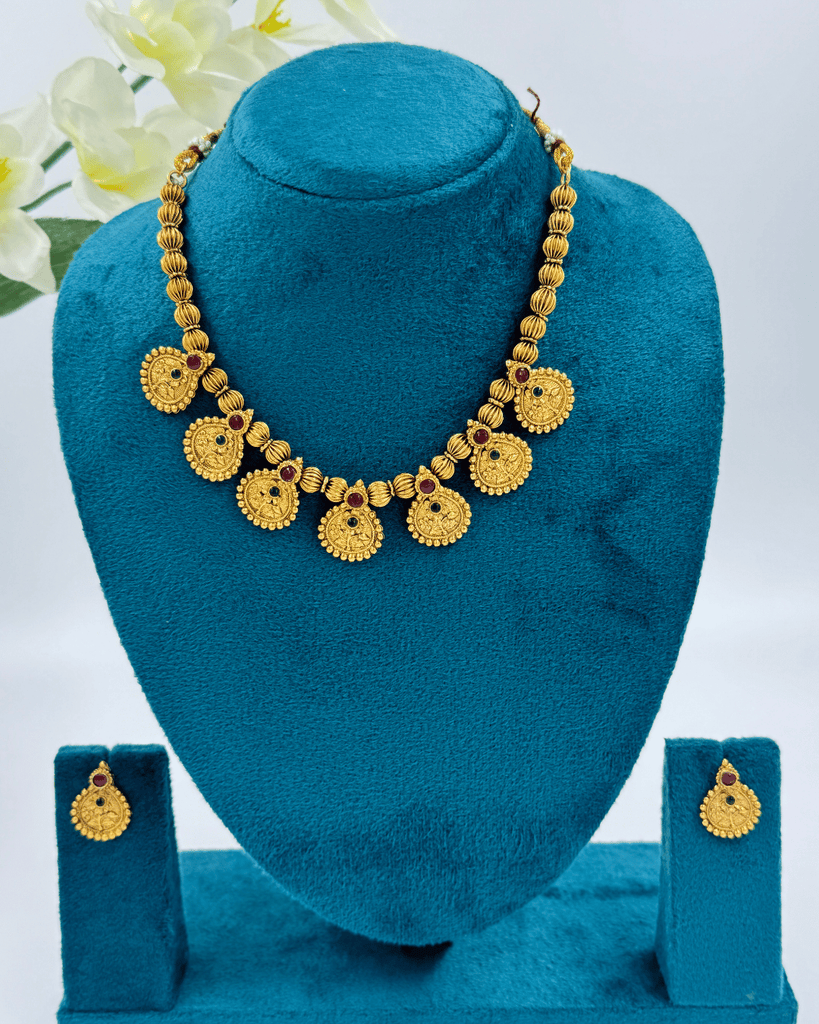 Matt Finish Chokar With Earrings